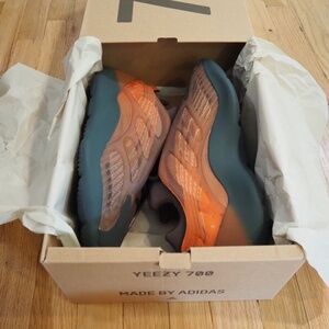Adidas x Yeezy - YZY 700 V3 - Mens Size 14 BNIB